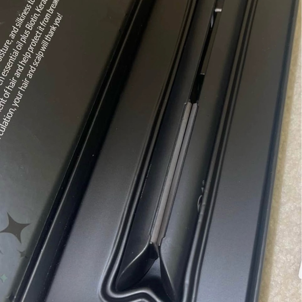 New Straight Ahead hair straightener